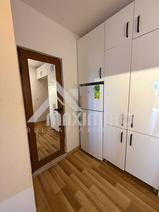 Продава се Тристаен апартамент в Варна, Левски - 80 кв.м за 2419 €/кв.м - Снимка #9