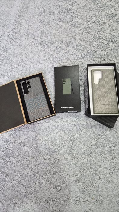 Продам Samsung s23 ultra.