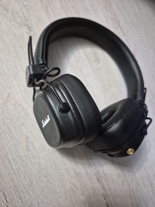 Продам Наушники Marshall Major IV