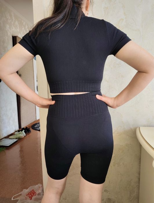 Костюм для тренировки