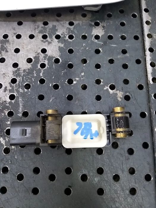 Senzor impact audi a4 b6 8e 8e0959643e