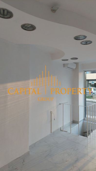 Дава се под наем Магазин в Варна, Център - 52 кв.м за 650 € - Снимка #2