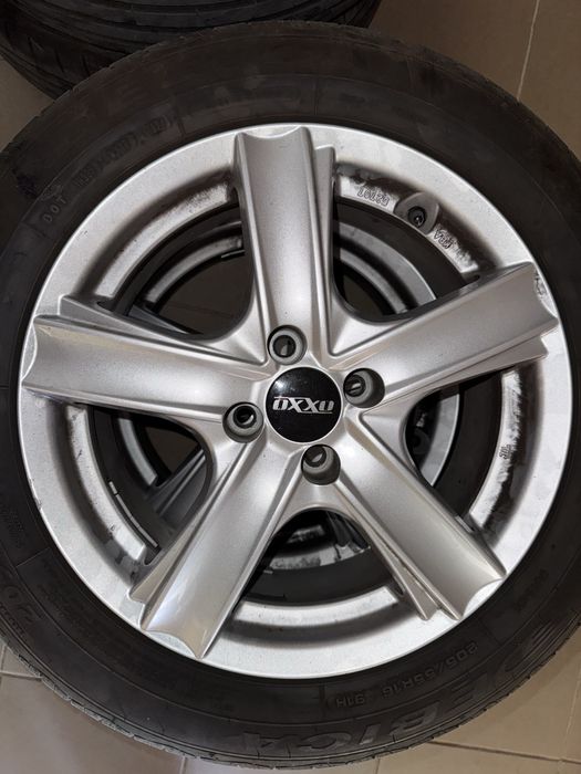 Roti cu cauciucuri de vara R16