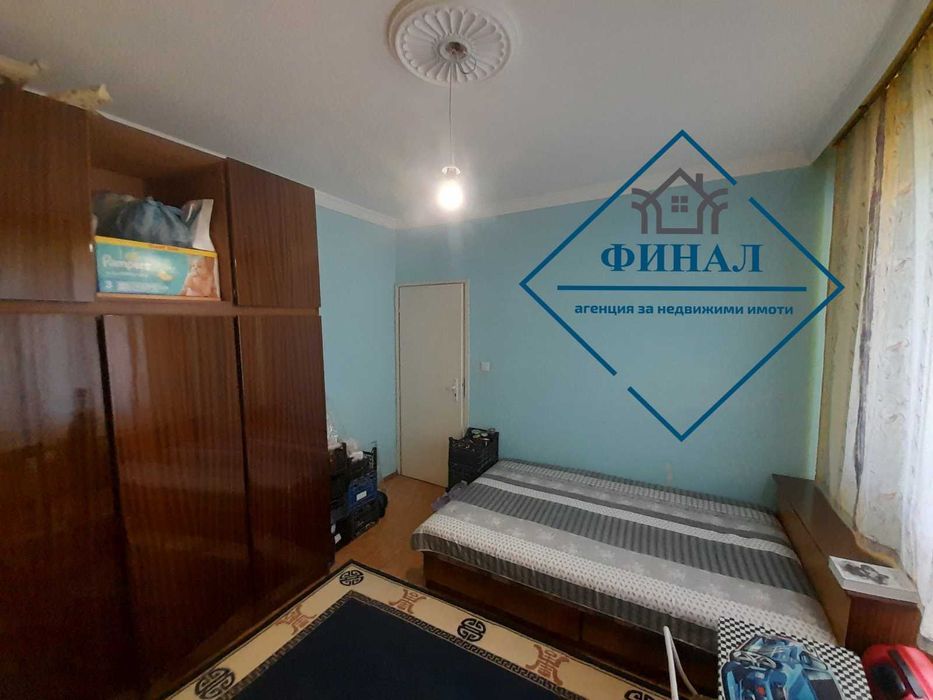Продава се Тристаен апартамент в Шумен, Добруджански - 78 кв.м за 1210 €/кв.м - Снимка #10