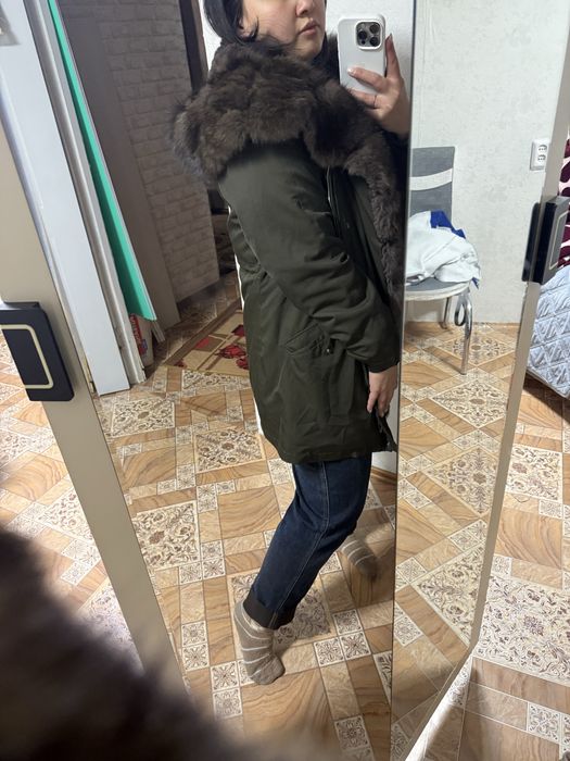 Продаю парку 90 см