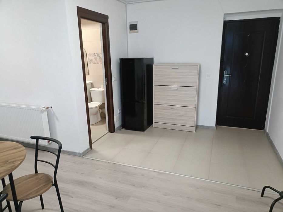 Proprietar - închiriez apartament cu doua camere