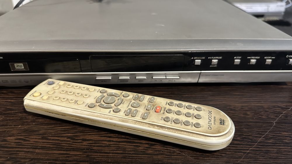 Продам DVD рекордер DAEWOO