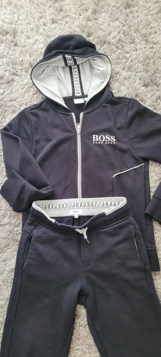 Vand seturi trening originale Hugo  Boss ,Tommy Hilfiger mar 7-8 ani