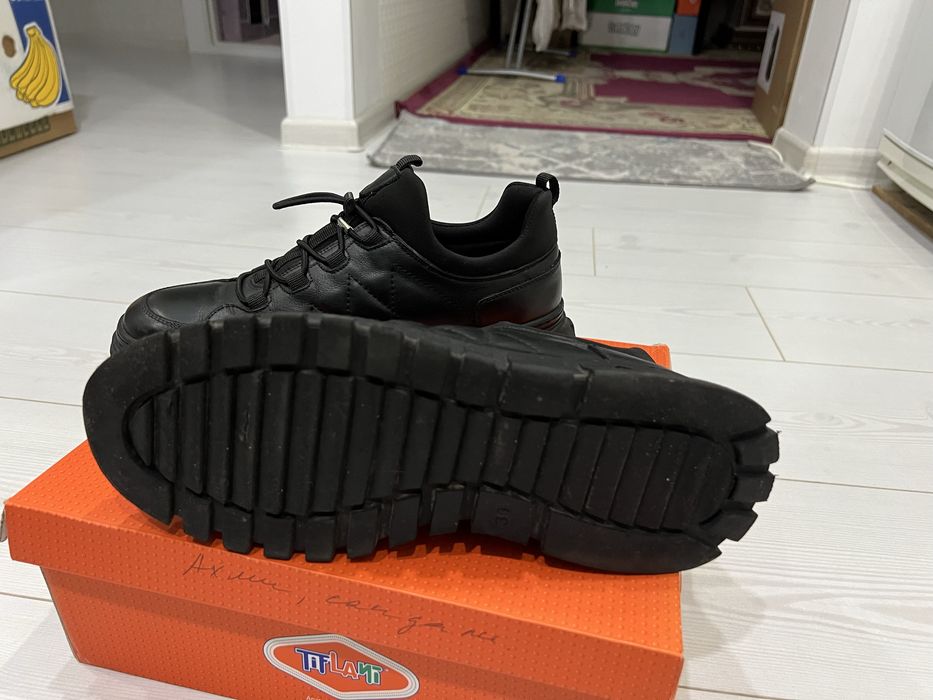 Продам кожаннын макасины