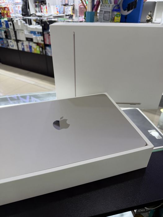 Macbook Air 13 M2 2022GB 98%