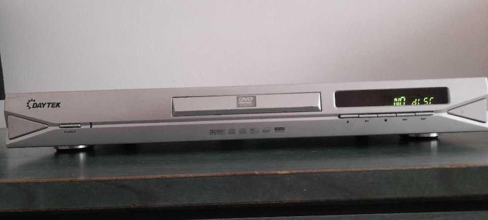 DVD player Daytek
