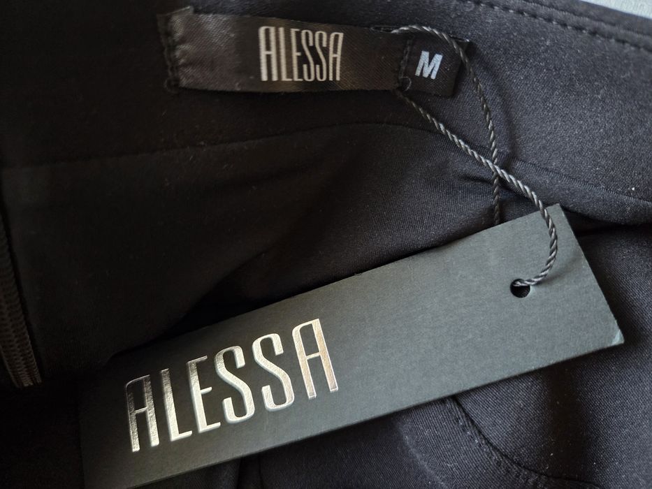 Черна рокля Alessa