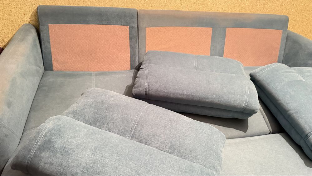 Продам диван угловой