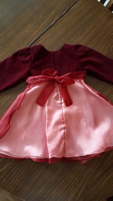 Рокля за 1г.