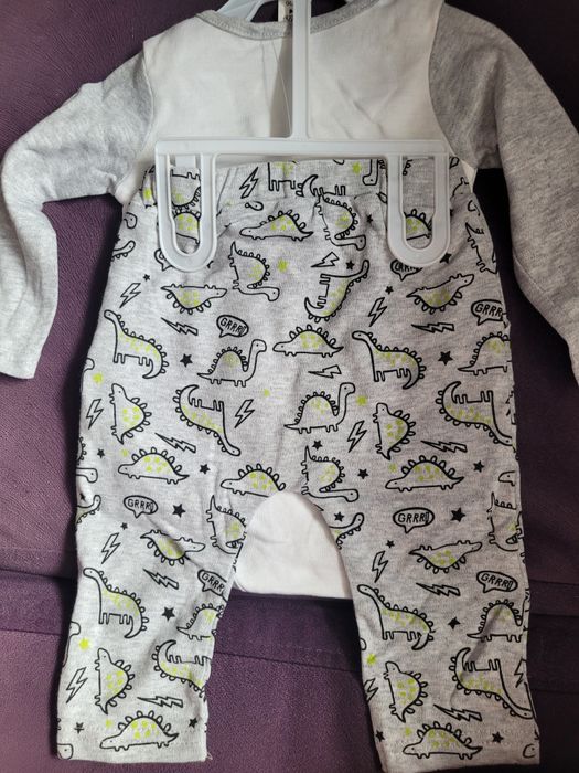 Нови Детски дрехи на символични цени