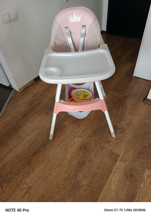 Scaun  de masa bebeluși  roz