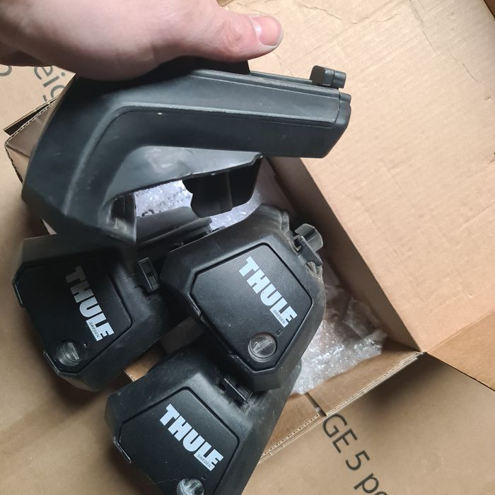 Prinderi Thule bari transversale înălțate