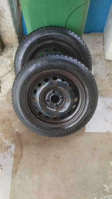 Зимни гуми Debica Frigo и Fulda Montero 15"  с джанти