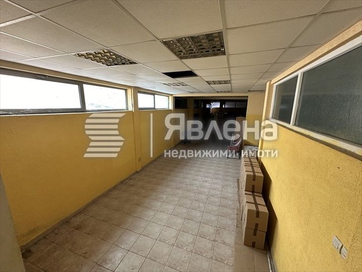 Продава се Промишлена сграда в Добрич, Център - 591 кв.м за 622 €/кв.м - Снимка #1