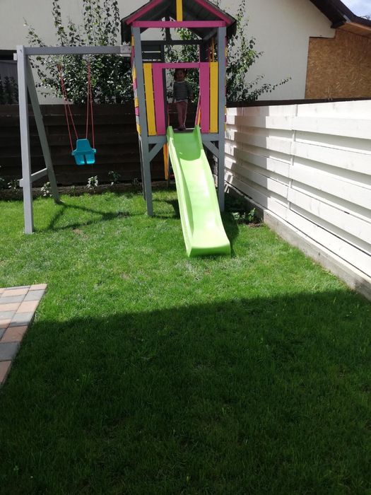 Vand loc de joaca copii