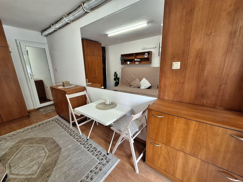 Дава се под наем Едностаен апартамент в София, Гео Милев - 24 кв.м за 255 € - Снимка #1