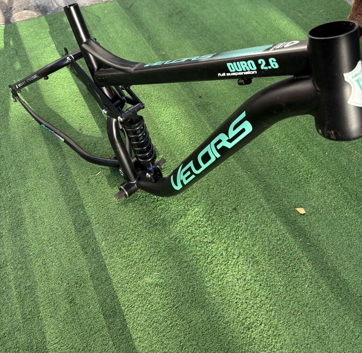 Velors рамка  carbon