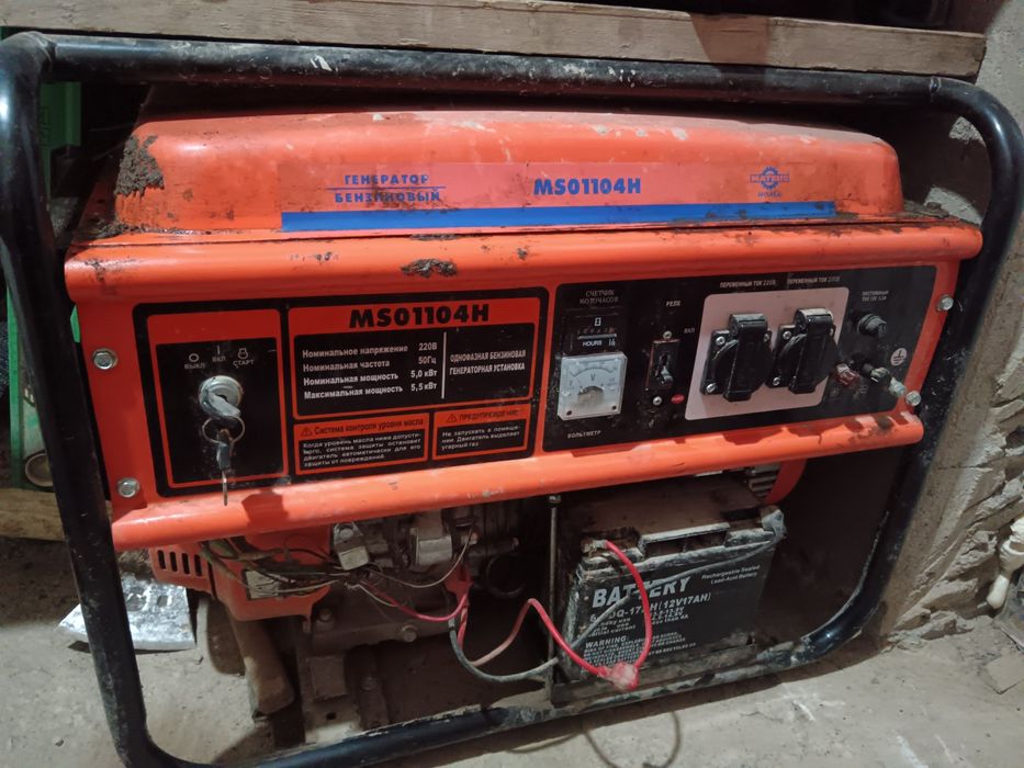 Бензиновый Генераторы хорошом состояниее