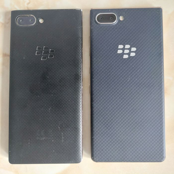 [Key2] Vând două BlackBerry Key 2 [pentru piese] //poze reale