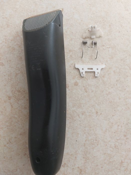 Aparat de tuns utilizat ,defect