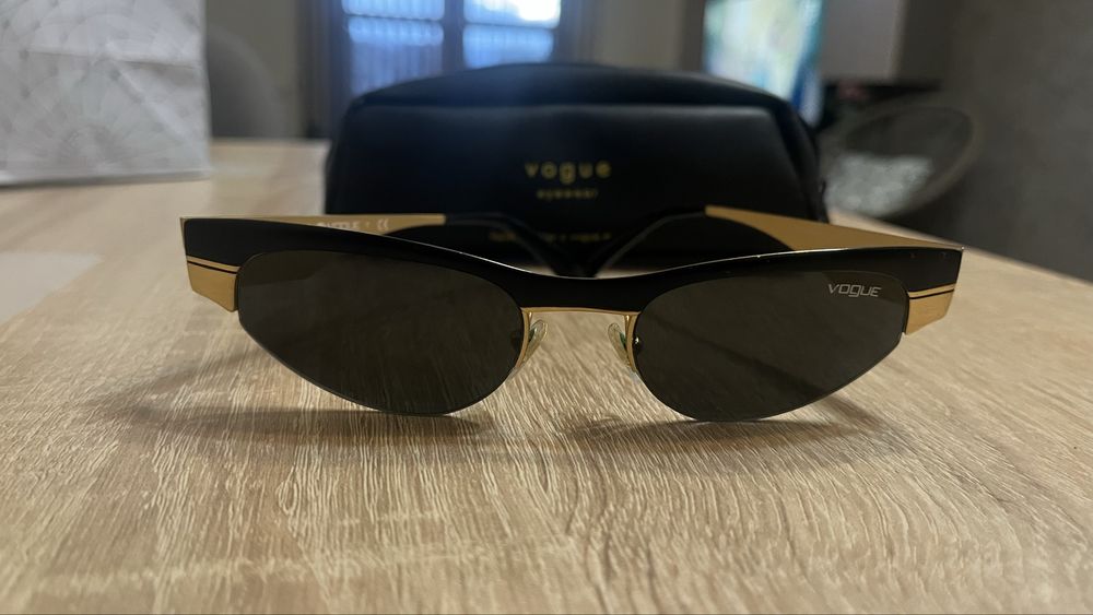 Слънчеви очила  Vogue