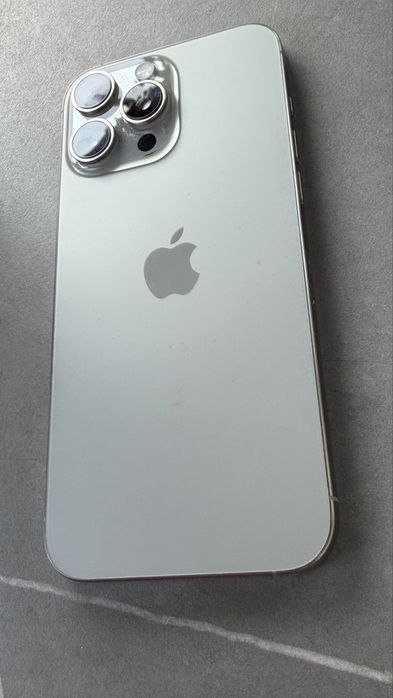 iPhone 16 Pro Max 256GB – Natural Titanium / Gri – Impecabil