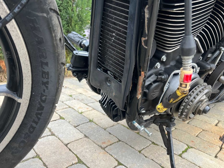 Harley Davidson FXLR Dyna Low rider AVARIAT