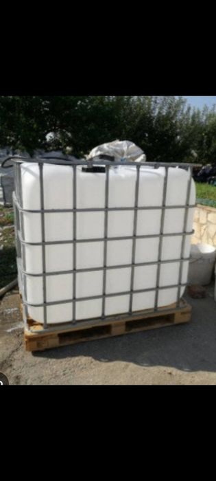Бидони 1000л. Нови ! Чисти, за вода и гориво. Налични !!