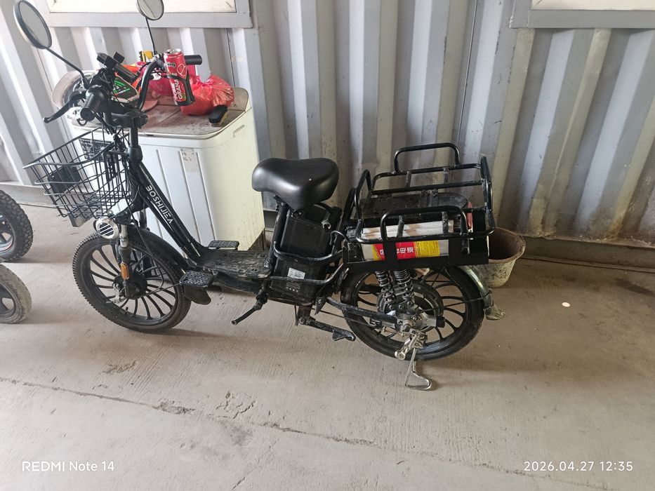 Monstr skuter posiya