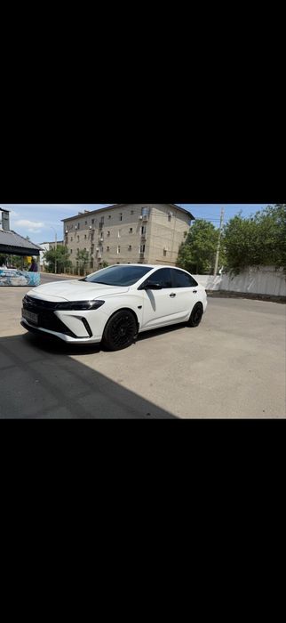 Monza 1,3 турбо. монза 1.3 турбо