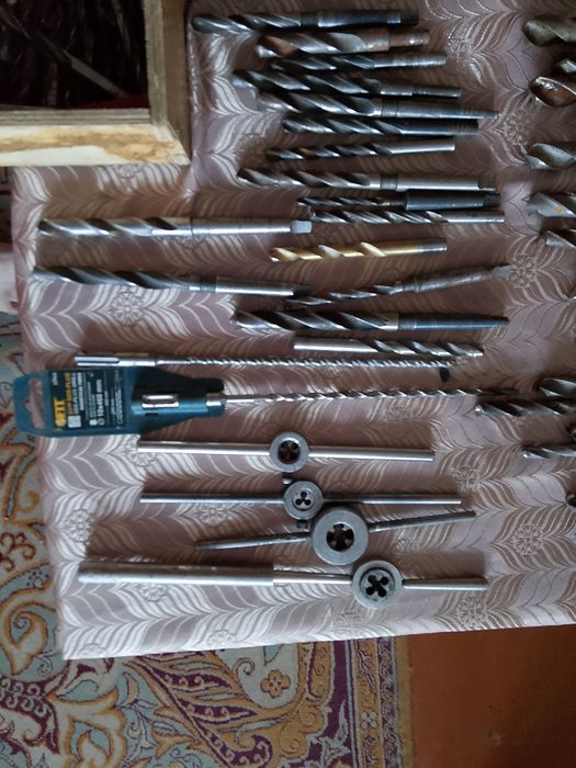 продаю токарные сверло