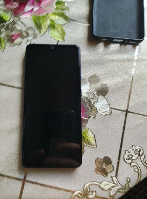 Продам телефон марки Самсунг А41...