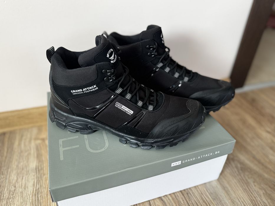 Туристически обувки Soft Shell водоусточиви 44- Нови