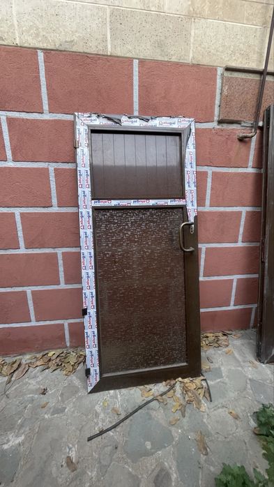 Продам двери в комплекте