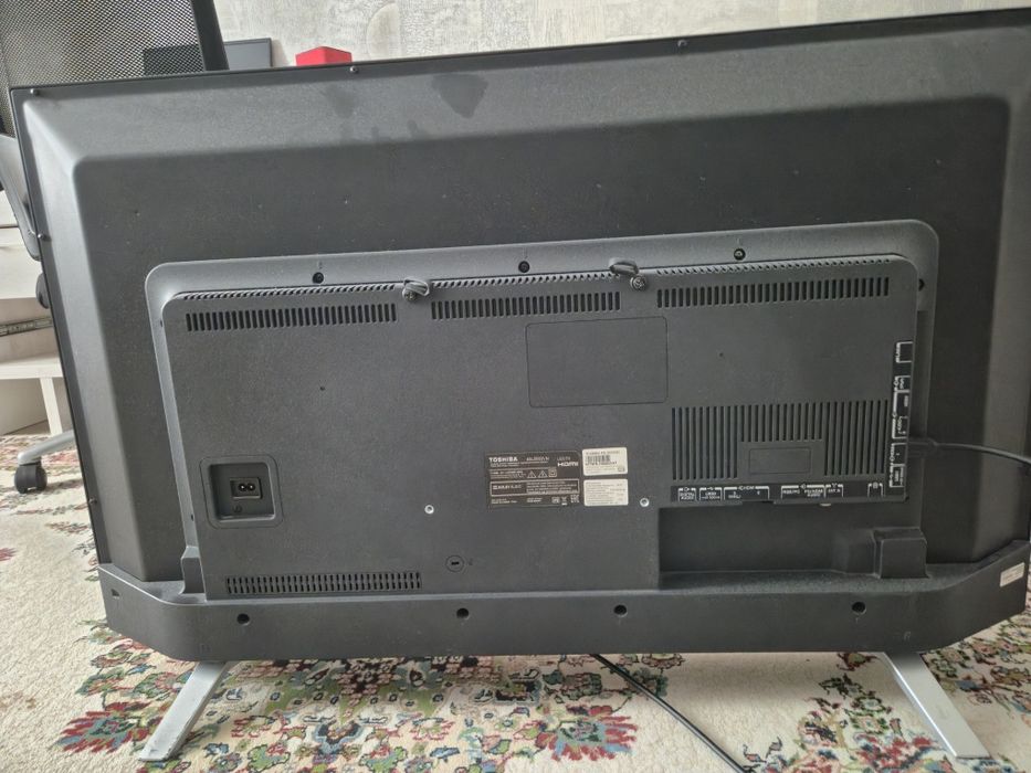 Телевизор TOSHIBA