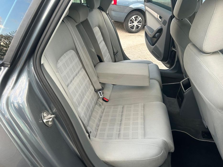 Audi A4 2.0TDi 2013 Facelift.Automat  Distronic,Scaune Sport  Navigatie, Jante BBS