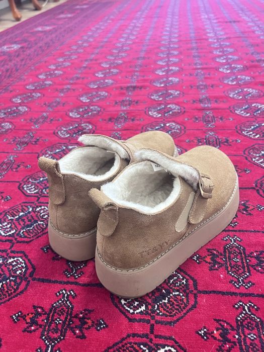 Женская обувь модная