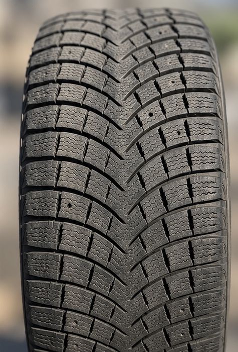 Продам зимние шины Michelin 275/45R21