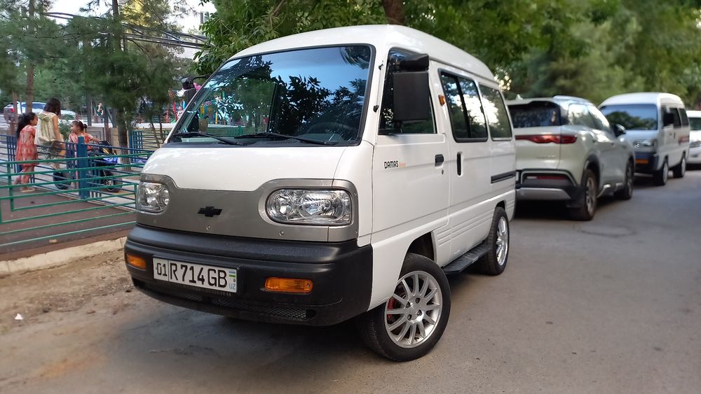 Damas sotiladi zor narxda