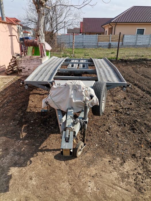 Platformă auto de vânzare – GATA DE MUNCĂ!