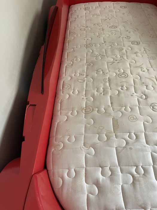 Кровать-машина, Çilek