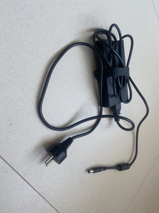 Докинг станция  Dell D6000 със захранване