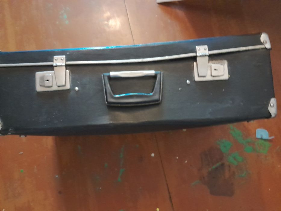 Продаются 2 чемодана советские