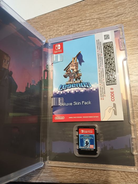 Minecraft Legends Deluxe edition