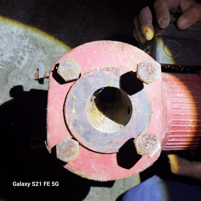 Продам насос в отл сост